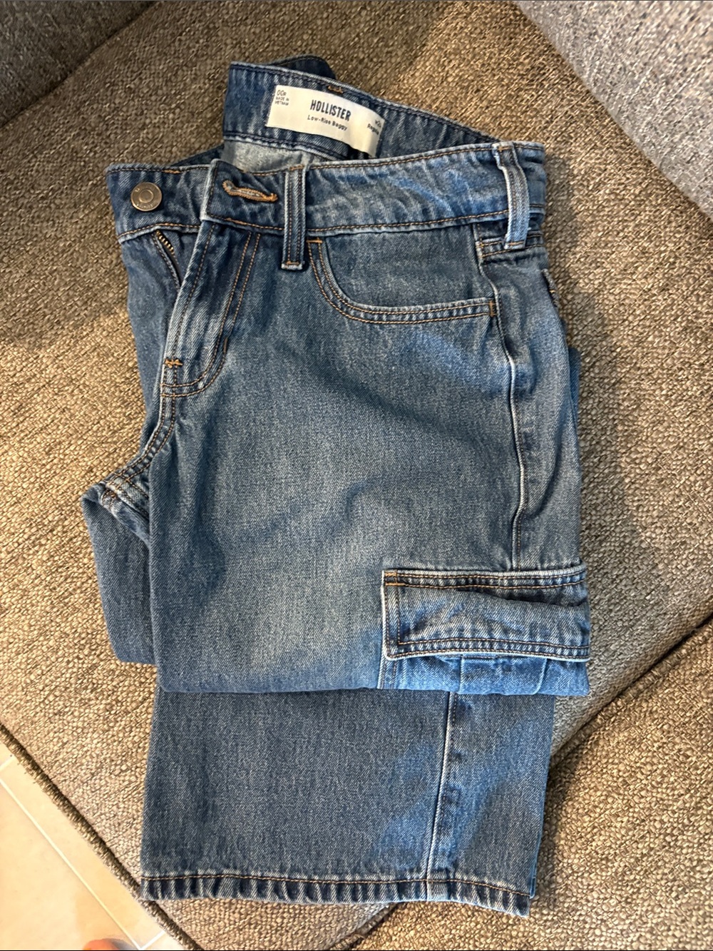 Hollister Women’s Medium Blue Relaxed Fit Jeans